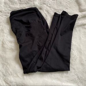 Yogalicious Cropped Leggings with Pockets Large
